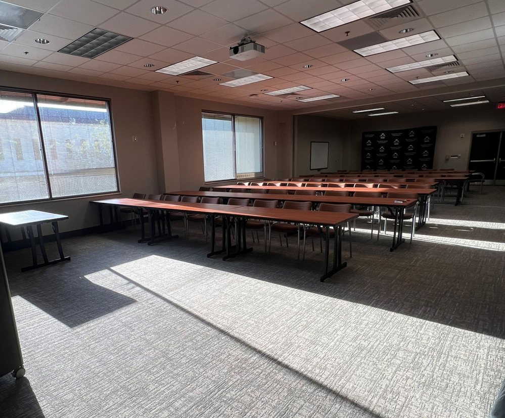 Preview of Student Union Meeting Room 1 setup classroom style